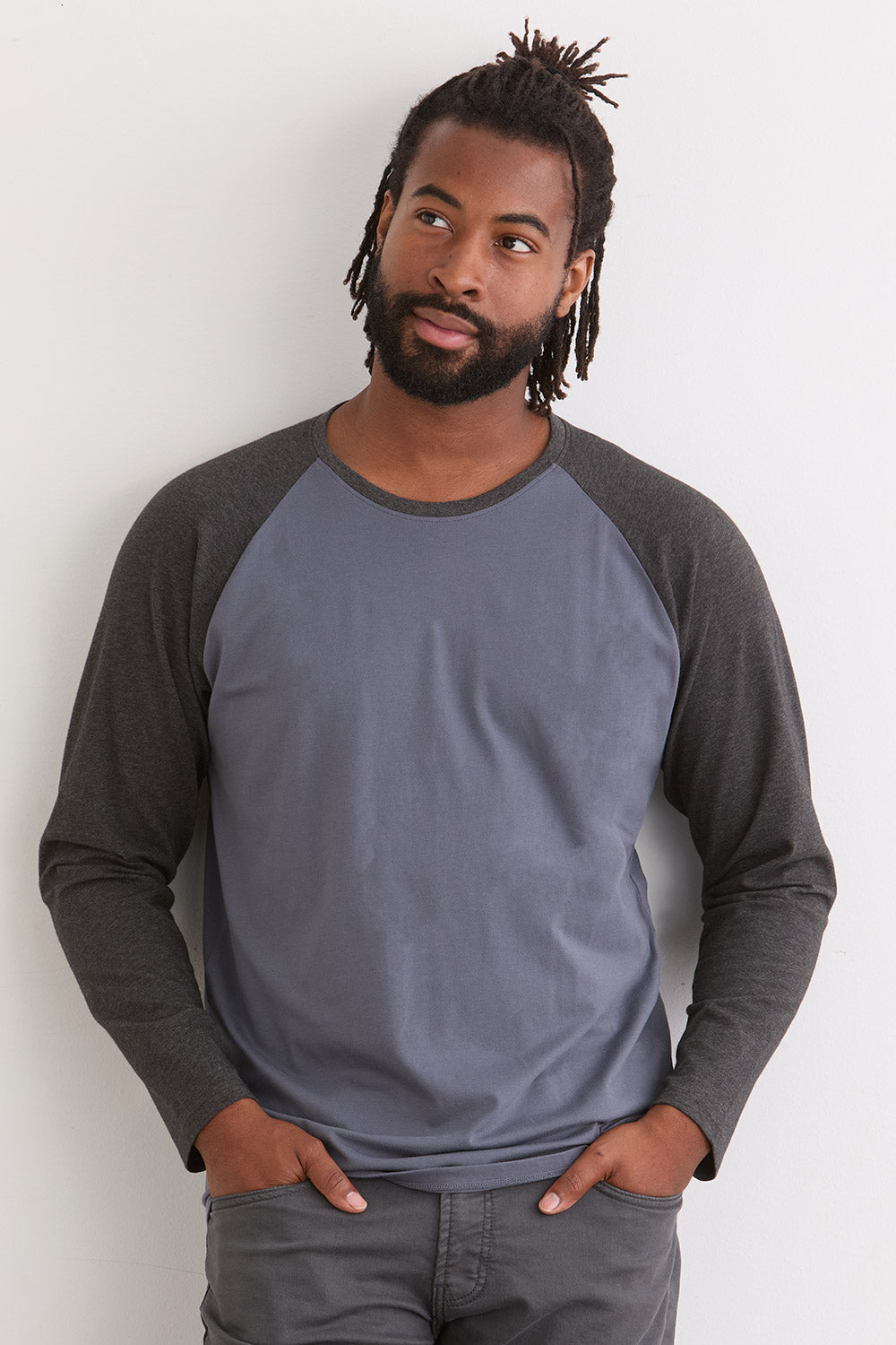 Diagram showing raglan sleeve pattern pieces and seam lines