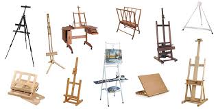 There are 10 types of easels that artists use, each with a slightly different purpose. Each type of easel has its own characteristics and uses, which makes each type specially suited to specific types of art making processes.