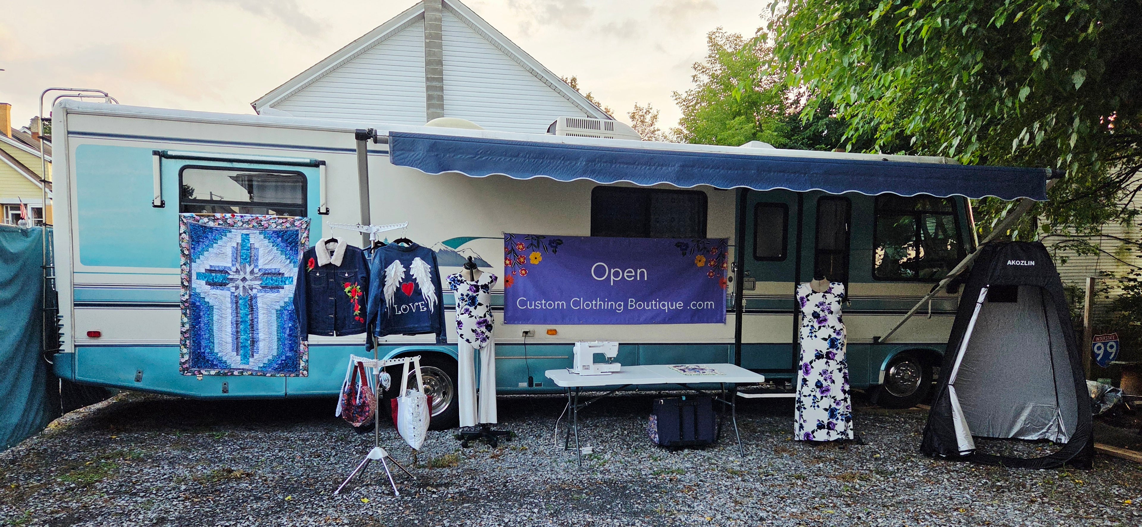 Motley Muse Mobil Sewing Workshop