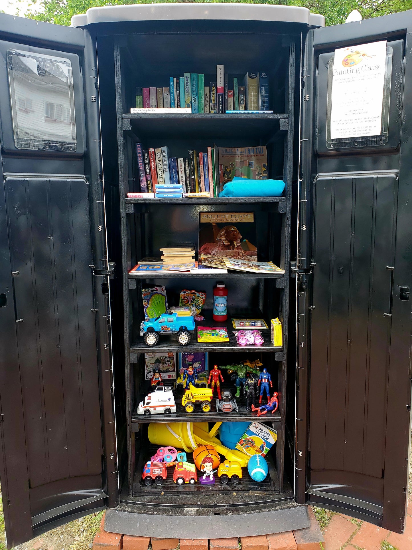 Everything in this toy box is free. All the items inside are education related with new items being added regularly. Take what you need, give what you can.